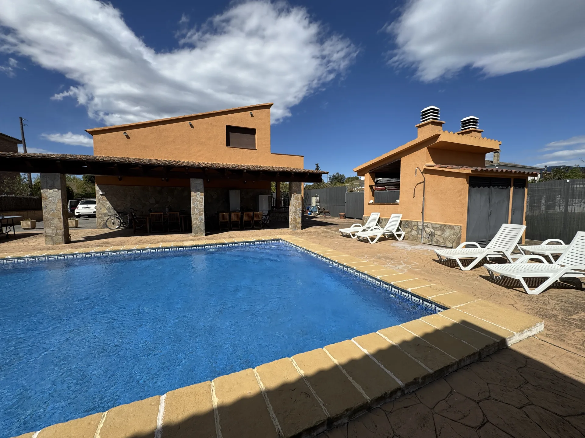 Casa Martina amb piscina al Vallès Oriental